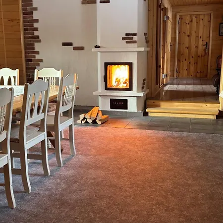 Feriehus Maenni Farm House Eoste