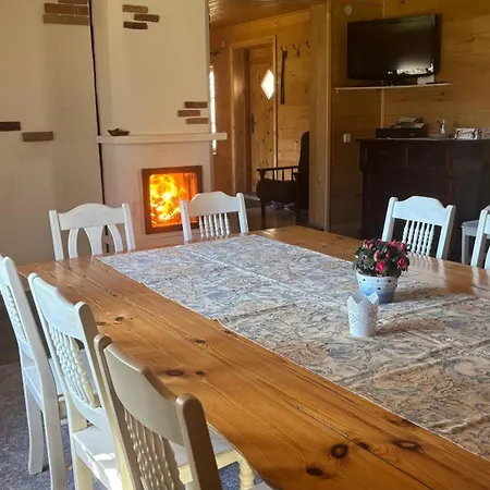 Maenni Farm House Feriehus *